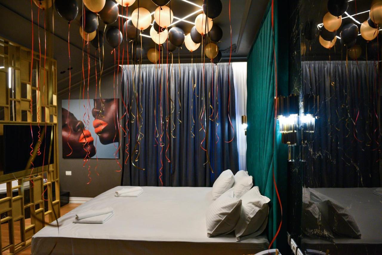 Rose Boutique Hotel Тирана Екстер'єр фото